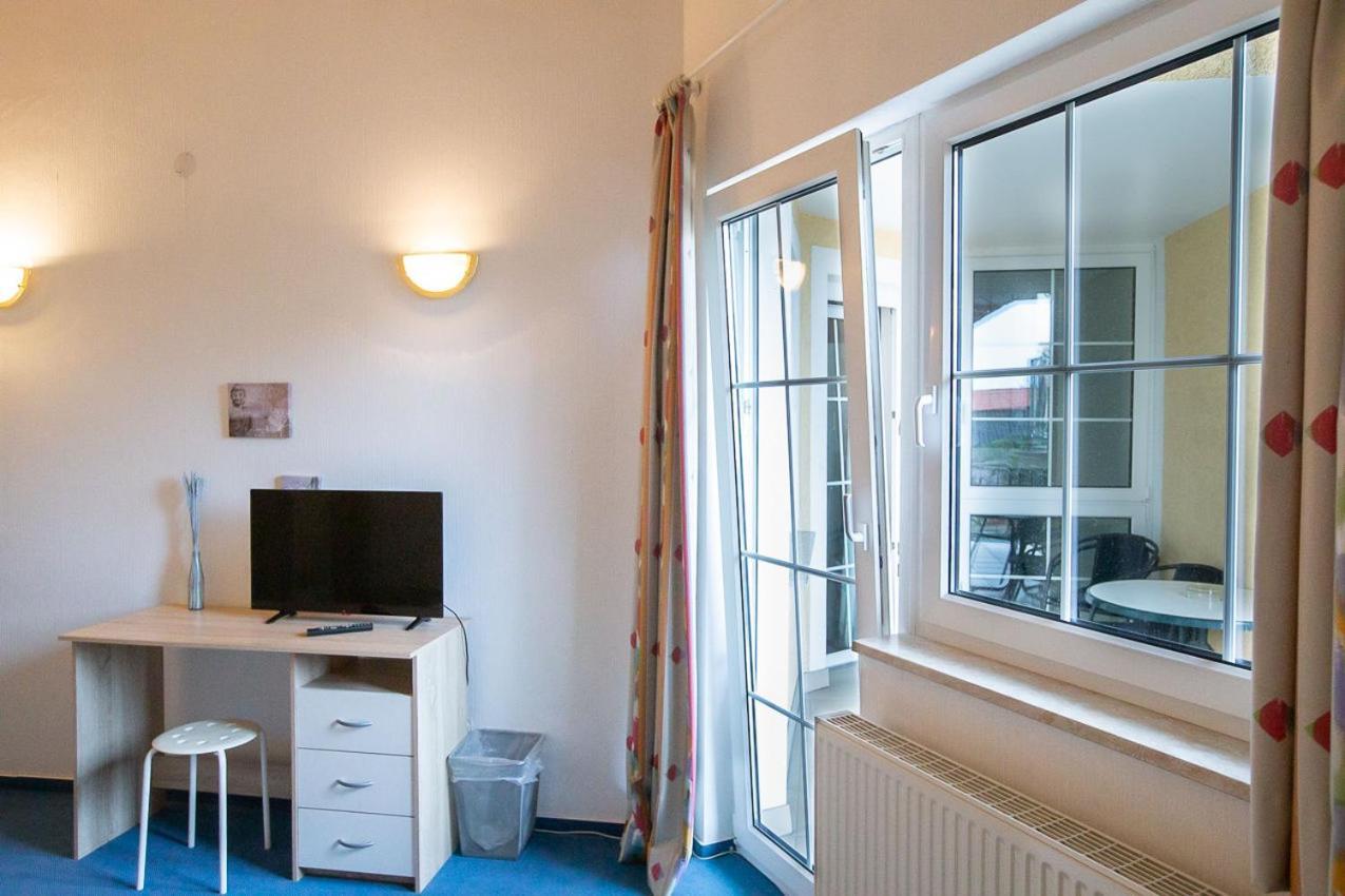 Hotel Dolgesheim מראה חיצוני תמונה