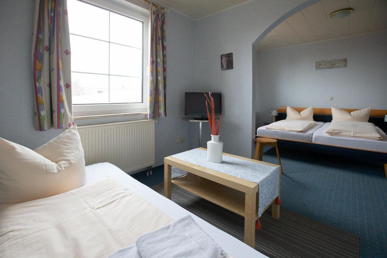 Hotel Dolgesheim מראה חיצוני תמונה