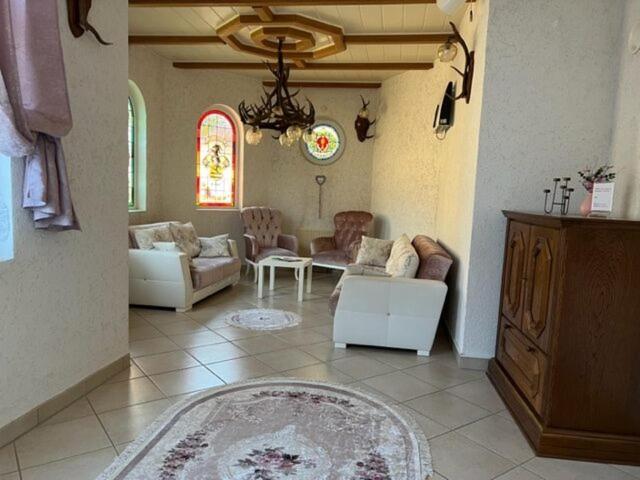 Hotel Dolgesheim מראה חיצוני תמונה