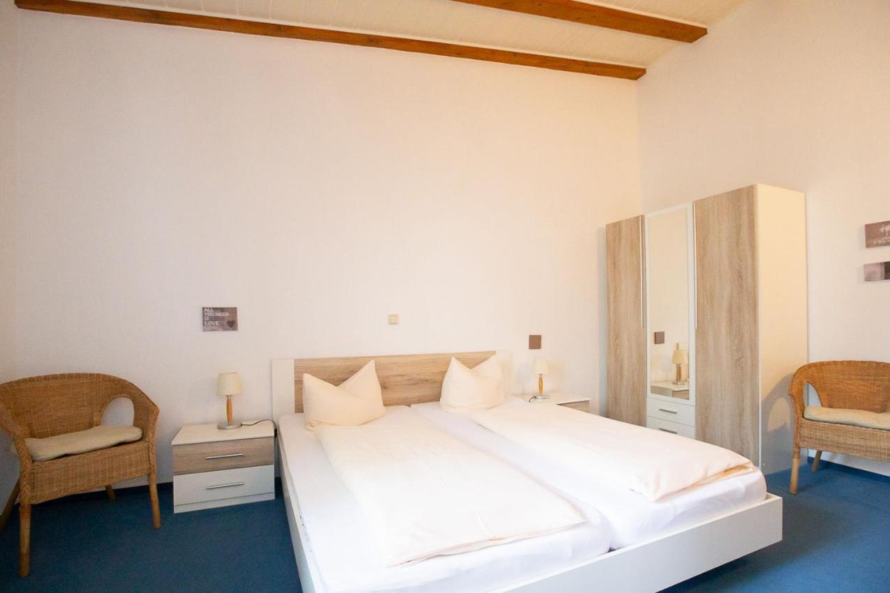 Hotel Dolgesheim מראה חיצוני תמונה