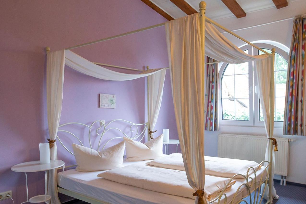 Hotel Dolgesheim מראה חיצוני תמונה